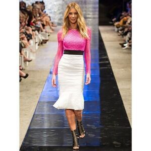 RUNWAY! NWT.  ALEX PERRY Pink White Dress AU8 / US4